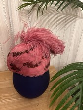 BEAUTIFUL VINTAGE FEATHER HAT