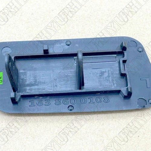 Left front headlight washer - front,
