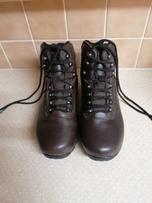 HAWKSHEAD WALKING BOOTS SIZE 7