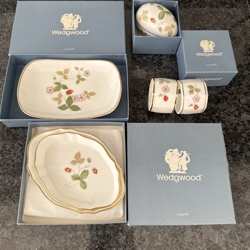 Wedgwood wild strawberry - wild,