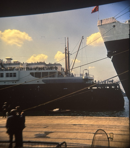 Queen elizabeth steam ship - queen,