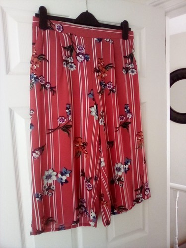Primark floral print crop - print,