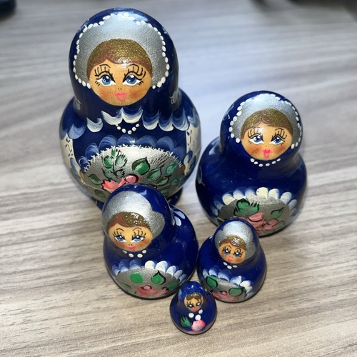 Russian matryoshka nesting - russian,
