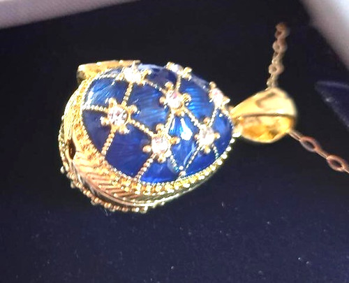 Faberge egg pendant reveals - faberge,
