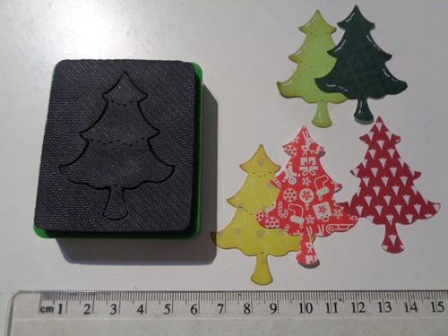 Sizzix christmas tree craft - ~,