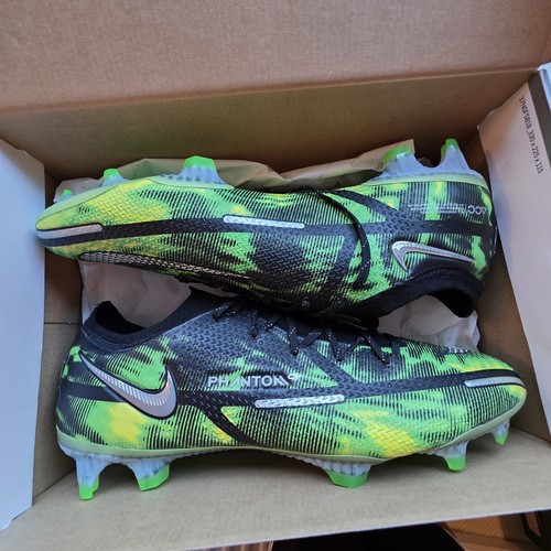 New boxed nike phantom - boxed., gt2