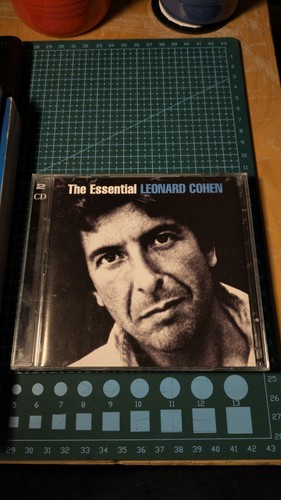 Leonard cohen essential - cohen,