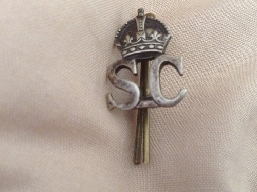 Vintage military small metal - military,