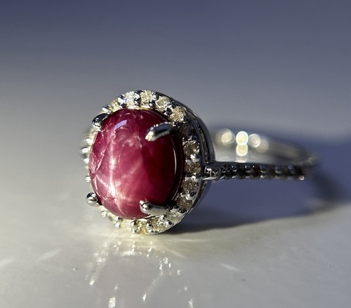 Natural star ruby 71ct with - star,
