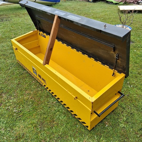 Van vault tipper tool - van,