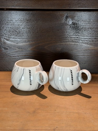 Starbucks pair white and - of,