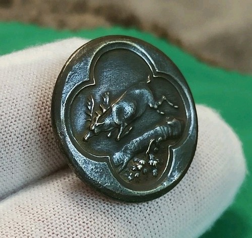 Victorian deer button - victorian,