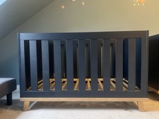 Silver Cross St Ives Cot Bed And Baby Change / Drawers 