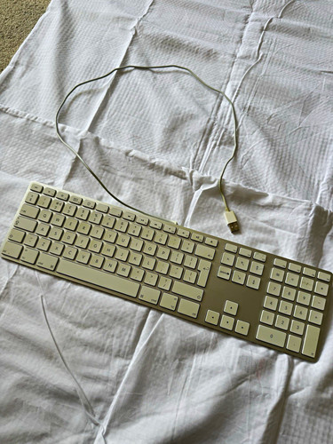 Apple a1243 wired usb - a1243,