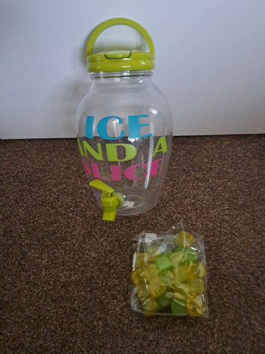 Plastic drinks dispenser with - plastic,