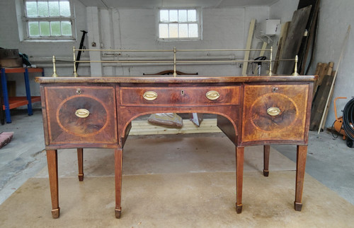 Antique serpentine fronted - antique,