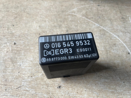Mercedes w124 e300d om606 egr - mercedes,