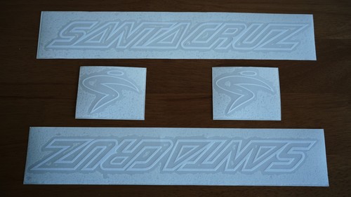 Santa cruz white outline - 4,