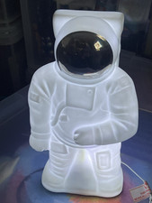 Astronaut Led Lamp Glowing