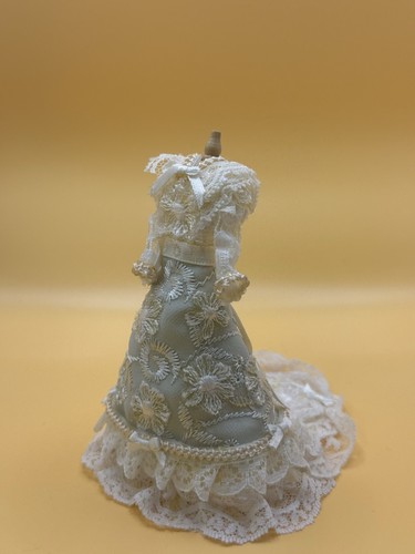Dolls house miniature - dolls,