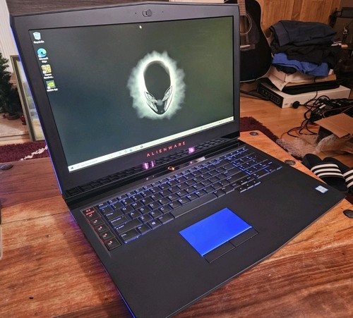 Alienware gaming laptop - r5,