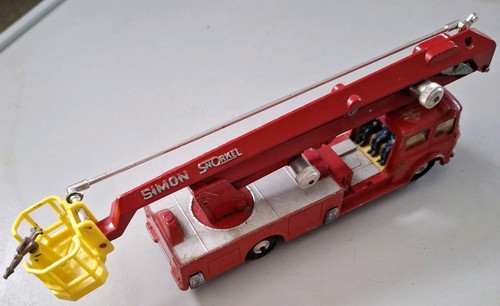 Corgi major toys simon snorkel - toys,