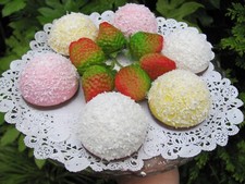 FAKE ARTIFICIAL  COCONUT