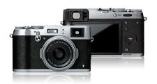 Fujifilm x100T camera - perfect condition, silver + 64 GB SD