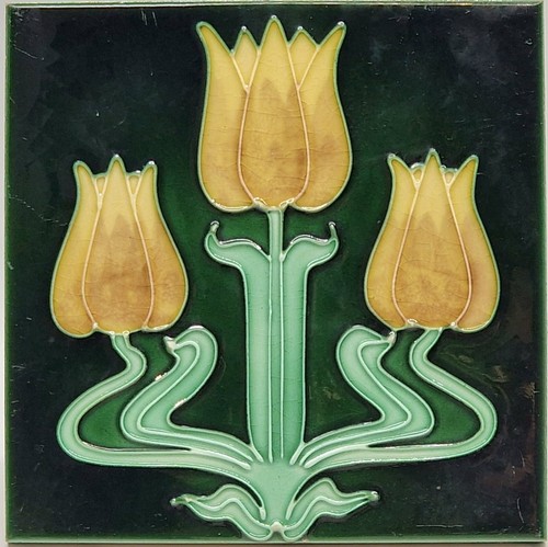 Green triple tulip tile - green,
