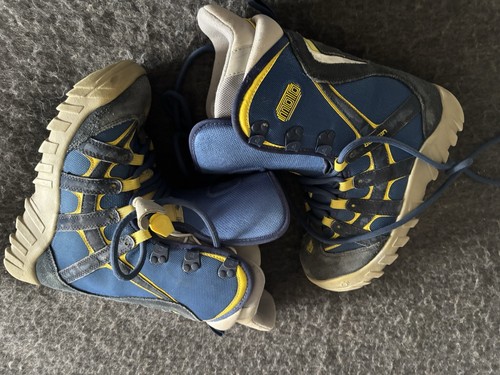 Snowboard boots size - boots,