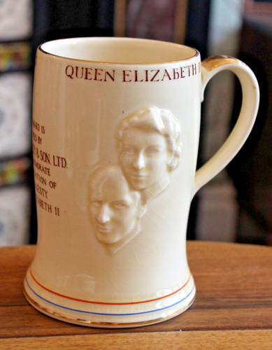 Queen elizabeth 1953 crown - ii,