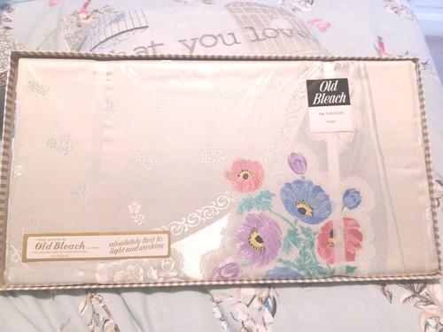 Vintage old bleach hand - old,