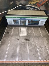 1:64 Scale Parking Lot with LED Lights Garage Diorama Model for Diecast Car