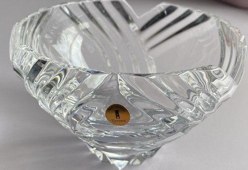 Tyrone glass crystal bowl - -,