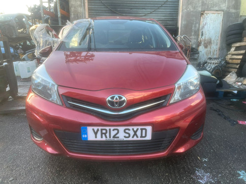 Toyota yaris mk3 2011 2015 - toyota, 2011-2015
