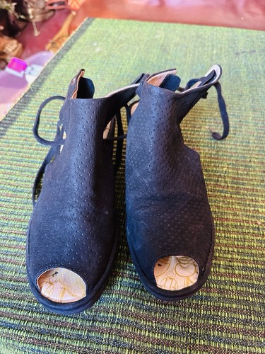 Fly london perforated leather - london,