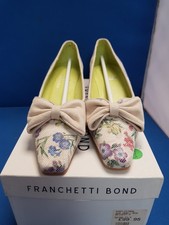 Franchetti Bond floral low