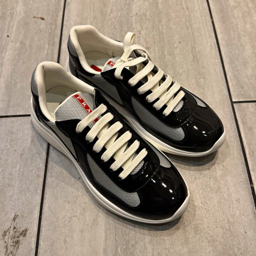 Prada men black low top - men’s,