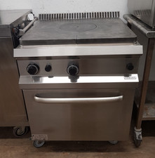 HOBART SOLID TOP BULLSEYE GAS OVEN RANGE HGTF77