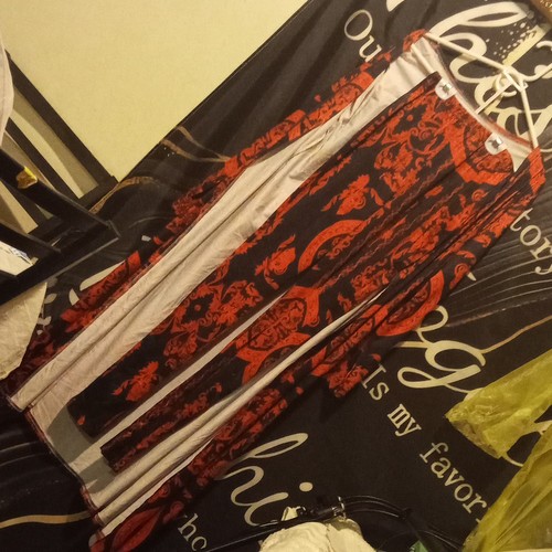 Black red paisley - black,