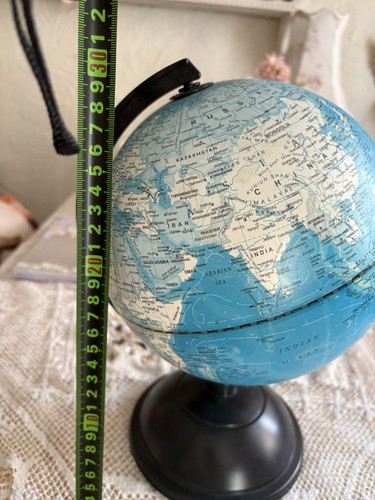 Tabletop rotating world globe - rotating,