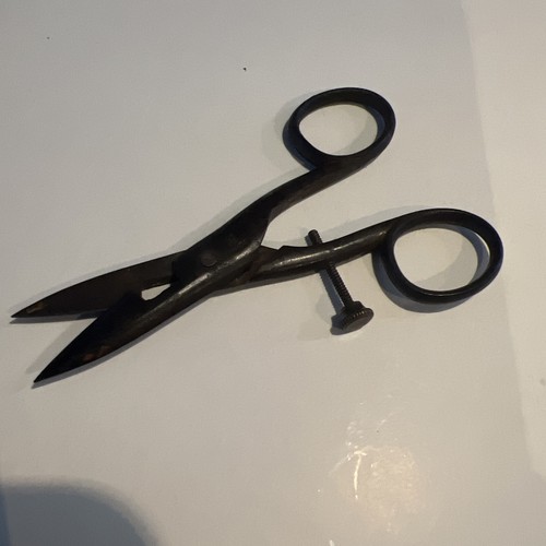 Vintage buttonhole scissors - buttonhole,