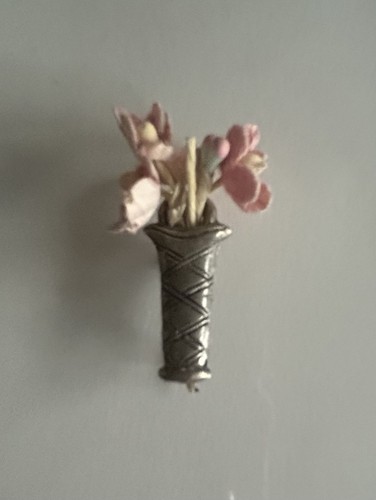 Vintage silver tone - silver, tussie