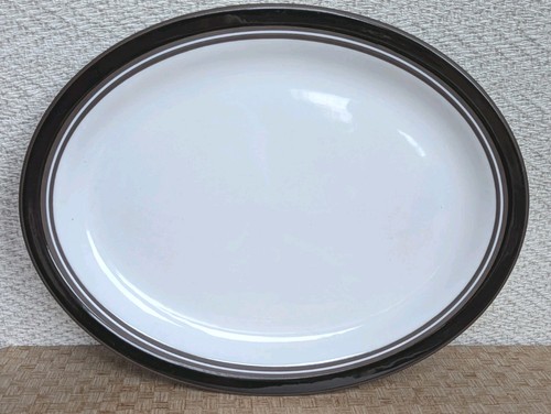 Hornsea large serving plate - large,