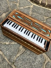 Harmonium Paloma HARIBHAU VISHWANATH professional Harmonium / solid wood box 