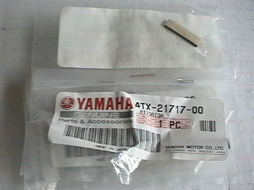 Genuine yamaha fairing panel - yamaha,