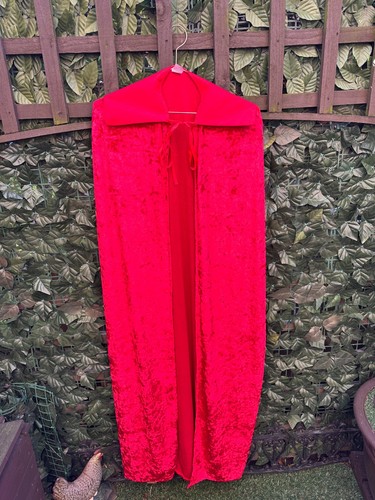New red crushed velvet - crushed,