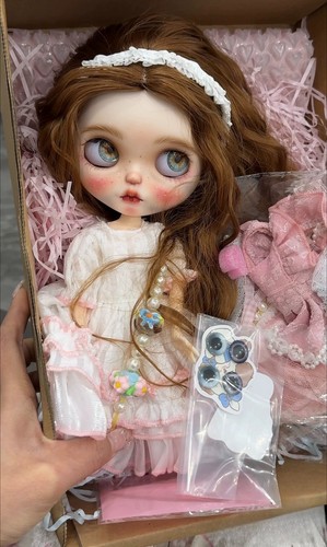 Handmade blythe doll custom - handmade,