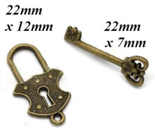 Miniature Dolls House Old Large Lock & Key Set DIY door Tudor Fitting Shed LGW 