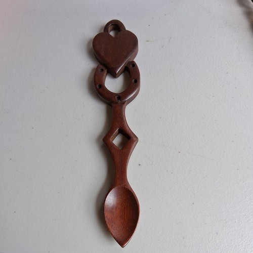 Vintage welsh hand carved - hand,